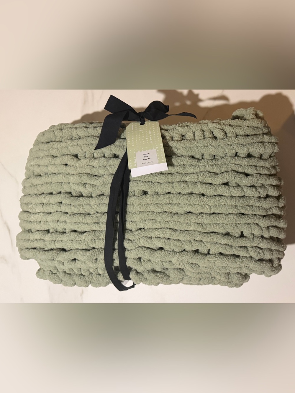 West Elm Olive Green Plush Chunky Throw 44 x 56 in / 112 x 142 cm SAGE